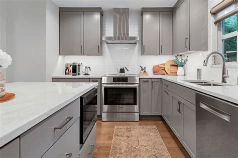 kraftmaid kitchen cabinets and black stainless steel appliances|kraftmaid cabinets near me.